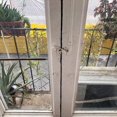 Tre Amici Lägenhet Catania Exteriör bild