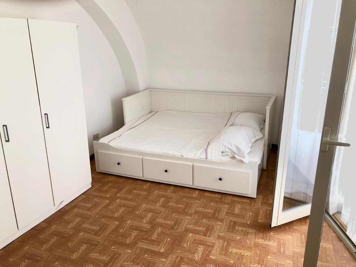 Tre Amici Lägenhet Catania Exteriör bild